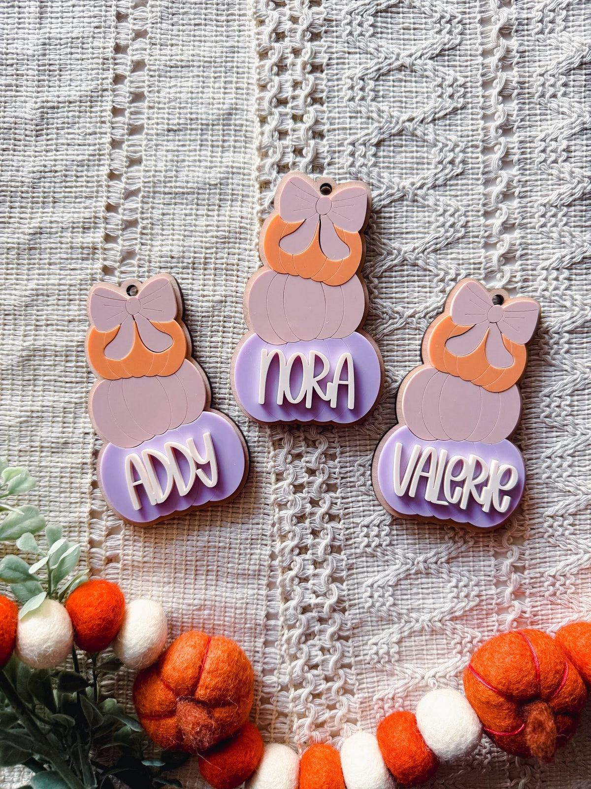 Pumpkin Stack With Bow Halloween Tag